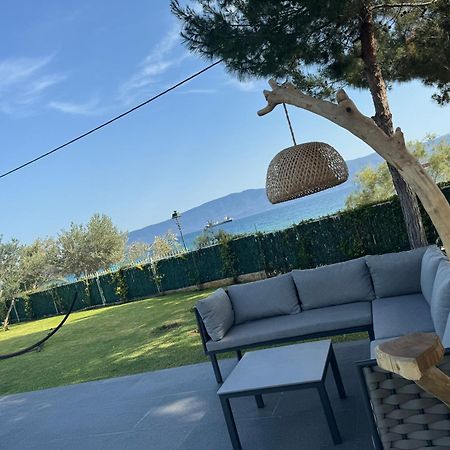 Zoza Luxury Villa Isthmia By The Sea With Private Pool Kalamáki Exteriör bild