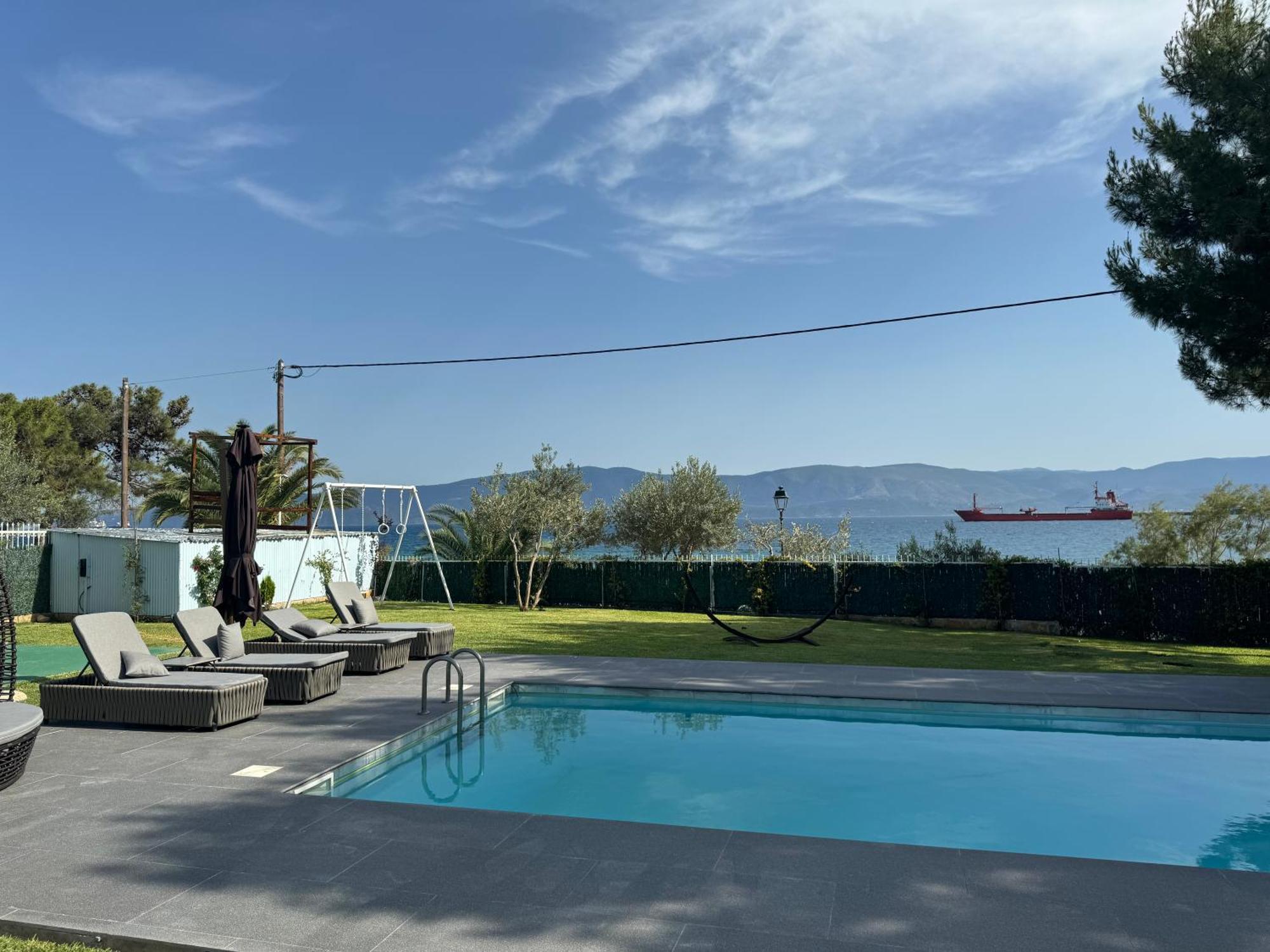 Zoza Luxury Villa Isthmia By The Sea With Private Pool Kalamáki Exteriör bild