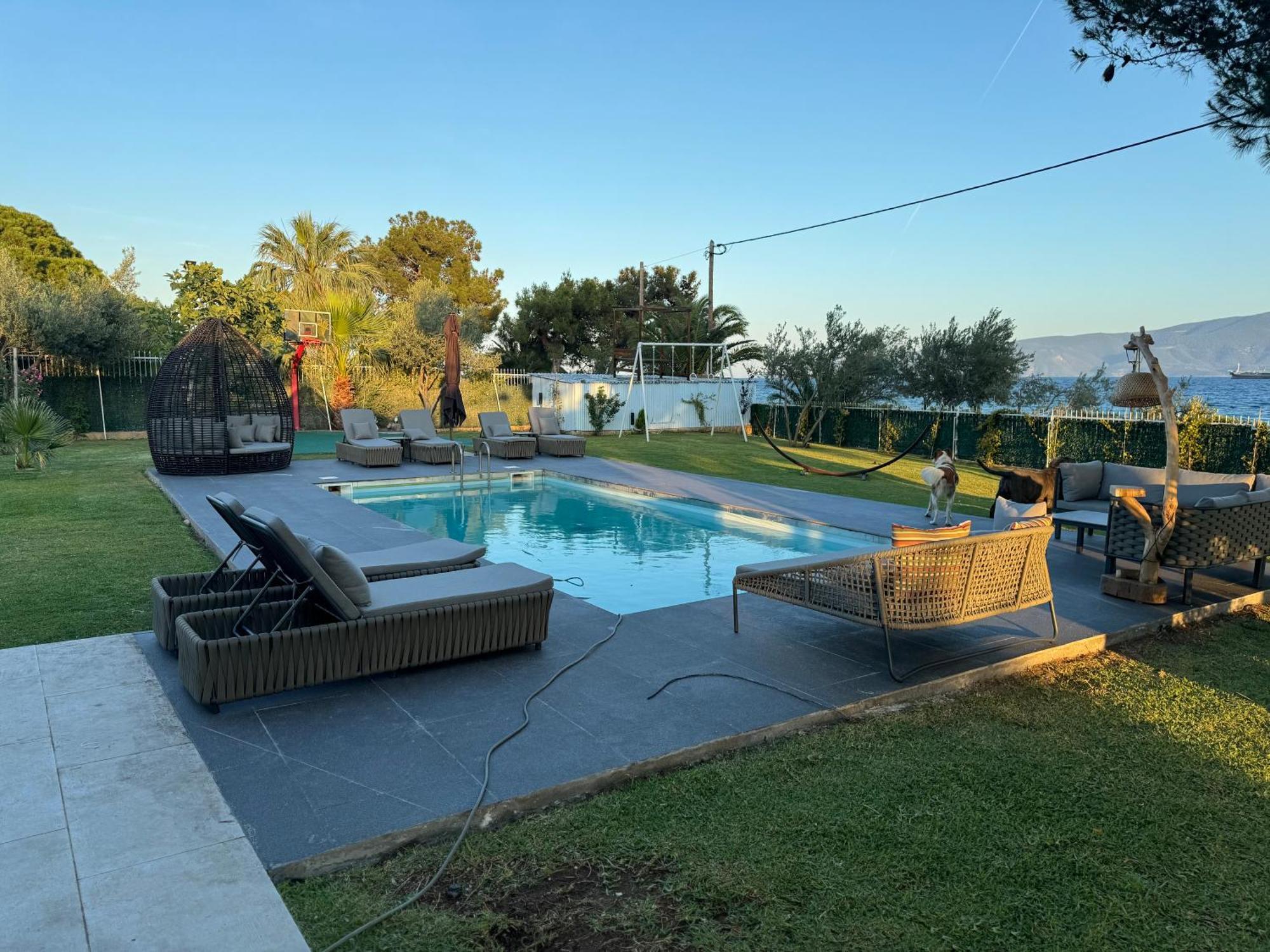 Zoza Luxury Villa Isthmia By The Sea With Private Pool Kalamáki Exteriör bild